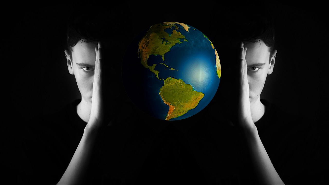 How Does Ontology Comprehend Different Dimensions of Reality?